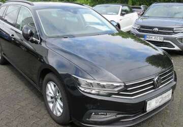 VW Passat Variant Business 2.0 TDI DSG NAVI AHK KAMER 171.140 km 17.988 &euro; Bergkamen 59192