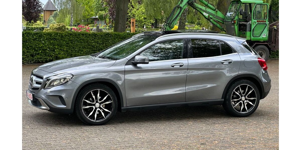Mercedes-Benz GLA 220 115.000 km 14.950 &euro; Bergkamen 59192