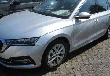 Skoda Octavia Style 2.0 TDI DSG NAVI GRA LED ALU APS SIT 82.800 km 22.900 &euro; Bergkamen 59192