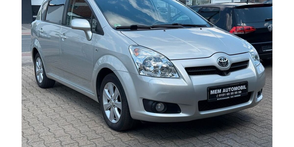 Toyota Corolla Verso 130.000 km 6.850 &euro; Hamm 59077